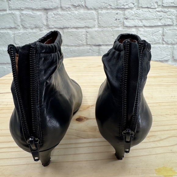 JEFFREY CAMPBELL Women's Black Zosia Kitten Heel Booties Elastic Ankle Sz 7.5 - Picture 13 of 15